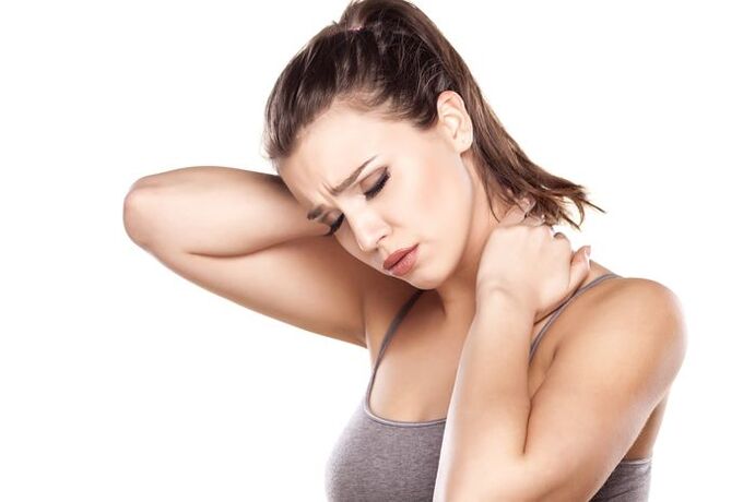 El dolor y la rigidez en el cuello son síntomas de osteocondrosis cervical
